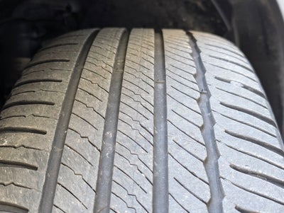 2024 Volvo XC40 Plus Bright Theme