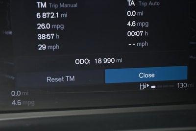 2025 Volvo XC40 Core Bright Theme