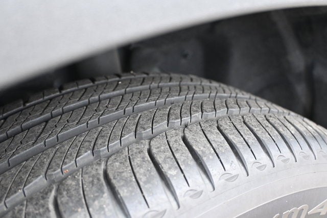 2025 Volvo XC40 Core Bright Theme