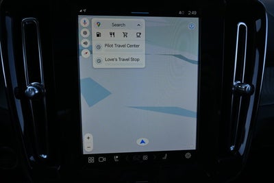 2025 Volvo XC40 Core Bright Theme