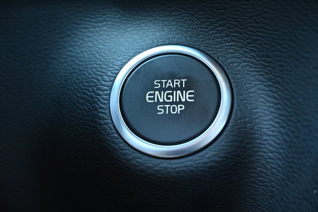 2025 Volvo XC40 Core Bright Theme