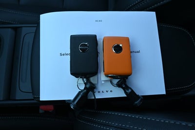 2025 Volvo XC40 Core Bright Theme