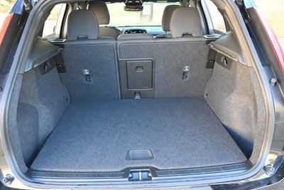 2025 Volvo XC40 Core Bright Theme