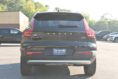 2025 Volvo XC40 Core Bright Theme