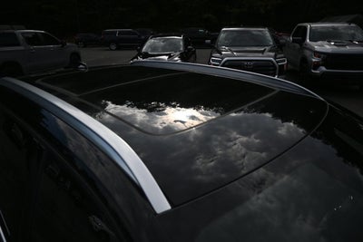 2025 Volvo XC40 Core Bright Theme