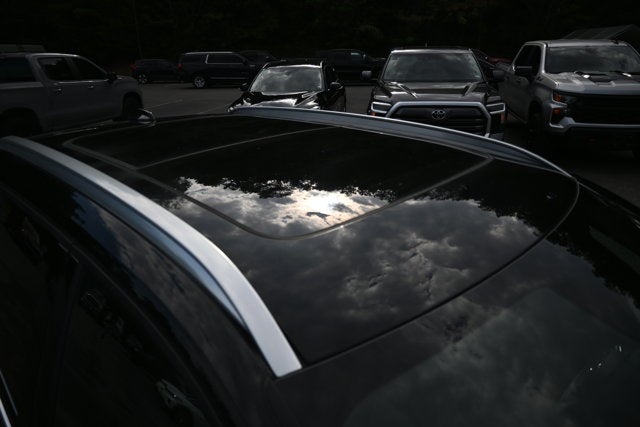 2025 Volvo XC40 Core Bright Theme