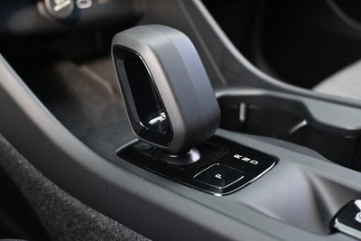 2025 Volvo XC40 Core Bright Theme