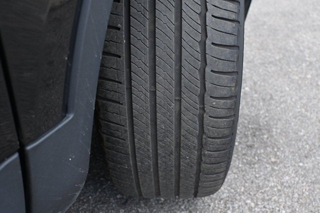 2025 Volvo XC40 Core Bright Theme