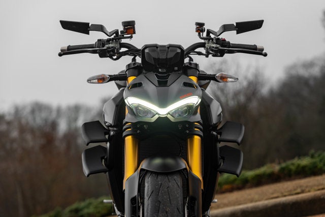 2024 DUCATI STREETFIGHTER V4S