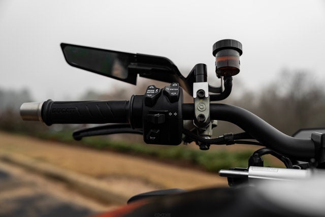 2024 DUCATI STREETFIGHTER V4S