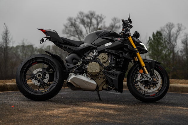 2024 DUCATI STREETFIGHTER V4S