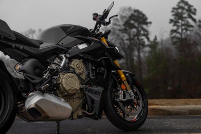 2024 DUCATI STREETFIGHTER V4S