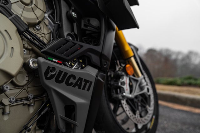 2024 DUCATI STREETFIGHTER V4S